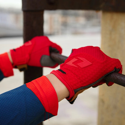 ONE INDUSTRIES X-197 HALT RED GLOVES