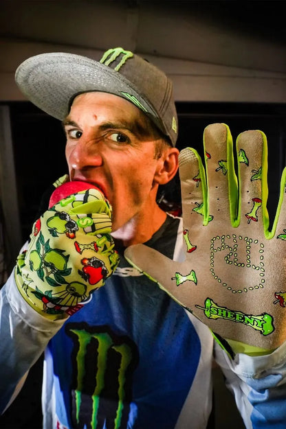 FIST SHEENY APPLES GLOVES ~ JOSH SHEEHAN